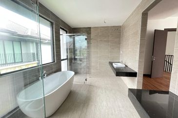 Isle of Botanica, Setia Eco Glades