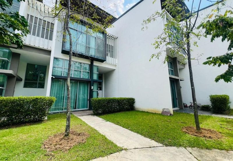 Symphony Hills Schubert