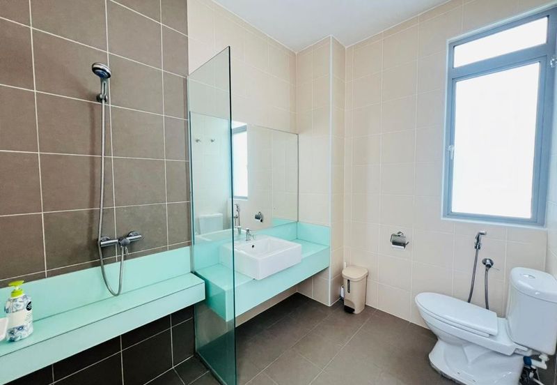 Symphony Hills Schubert