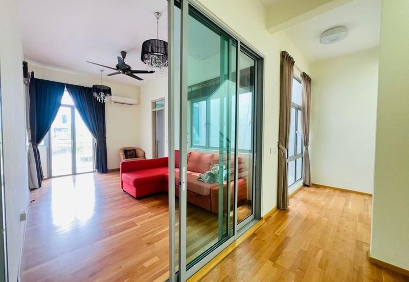 Symphony Hills Schubert