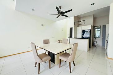 Symphony Hills Schubert