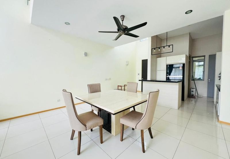 Symphony Hills Schubert