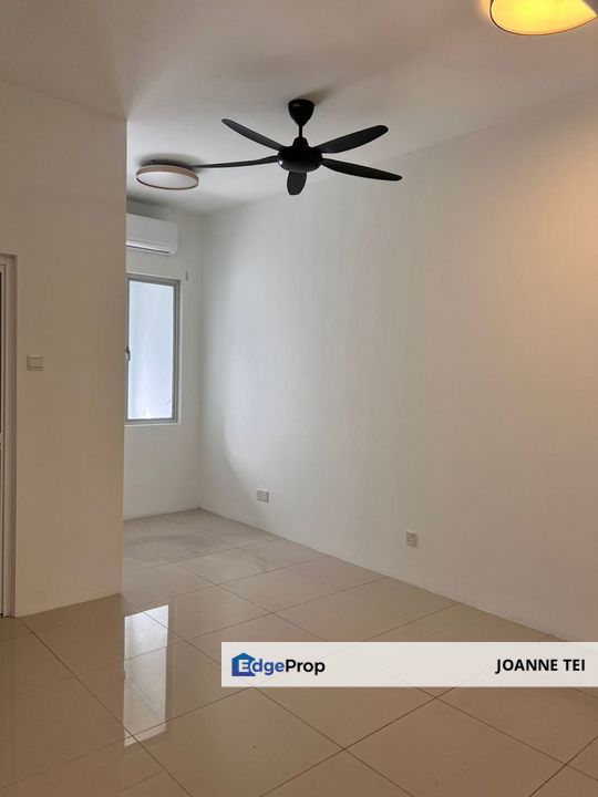 Superbuy, backyard fully extend Unit with CF, below bank value., Selangor, Cyberjaya