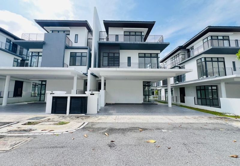 Senna Residence Presint 12