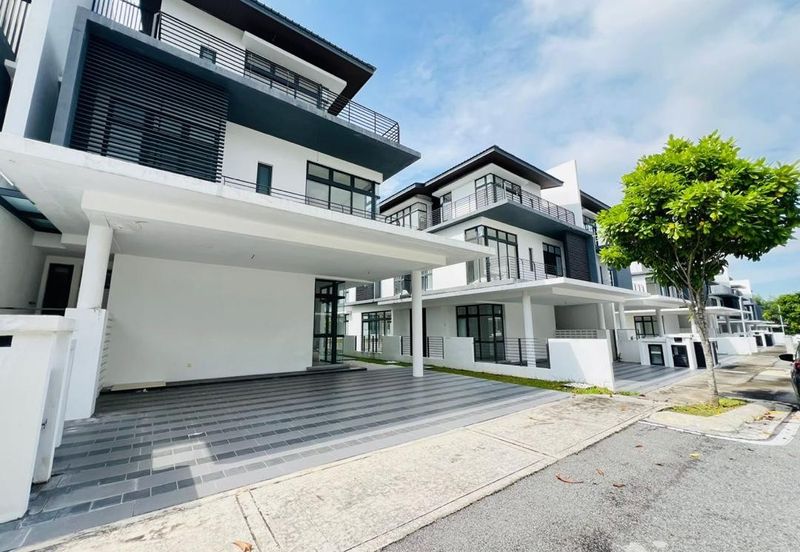 Senna Residence Presint 12