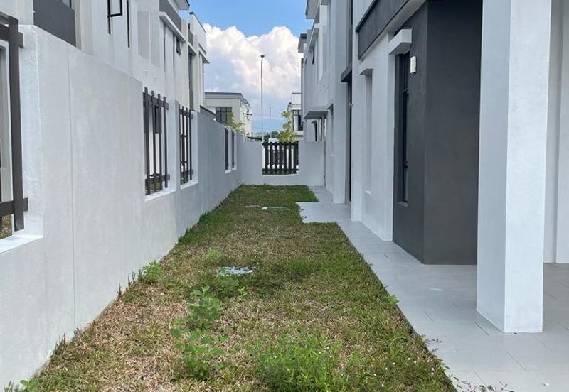 Frossa @ Setia Ecohill 2