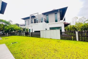 Charms of Nusantara, Setia Eco Glades