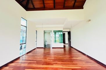 Charms of Nusantara, Setia Eco Glades