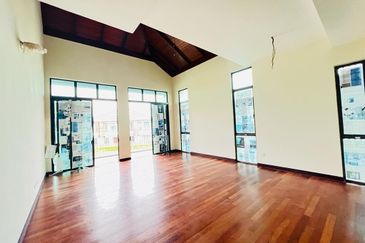 Charms of Nusantara, Setia Eco Glades