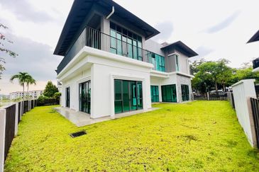 Charms of Nusantara, Setia Eco Glades