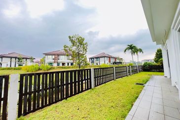 Charms of Nusantara, Setia Eco Glades