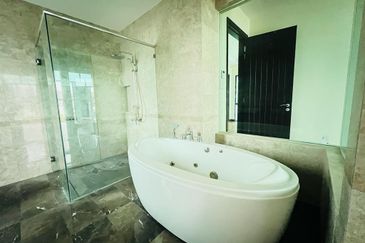 Charms of Nusantara, Setia Eco Glades