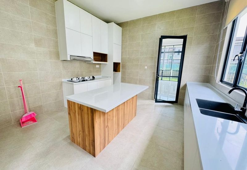 Jacaranda Garden Residence