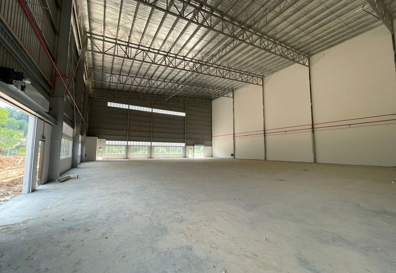 [NEW SEMI-D Factory] Sale / Let - Bandar Puncak Alam