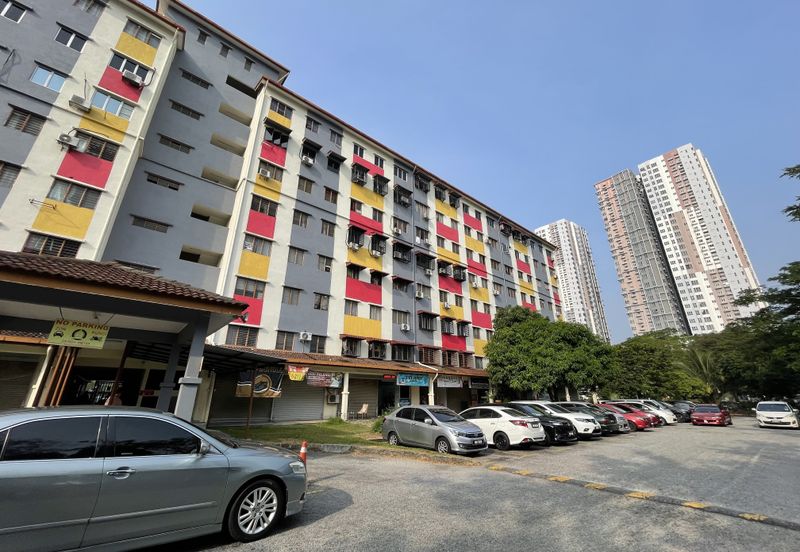 Pangsapuri Seri Pelangi