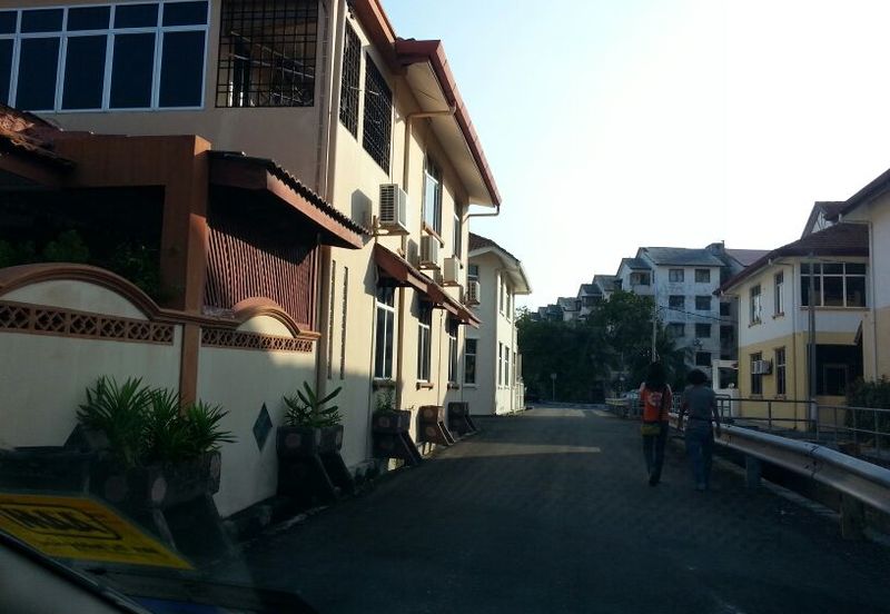 Batu Maung Residence
