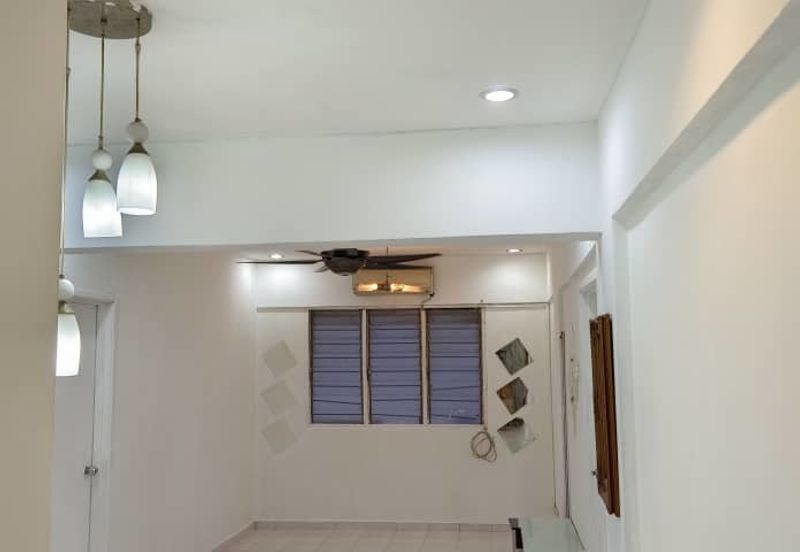 Aman Putra Apartment