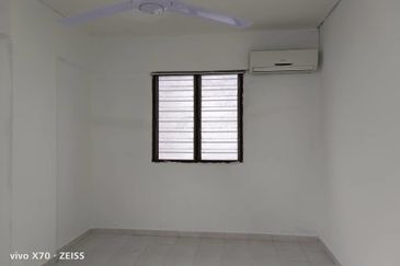 Aman Putra Apartment