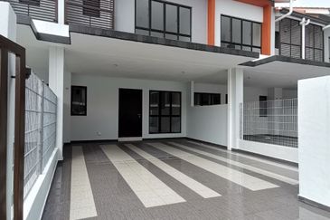 Double Storey (Intermediate) Type T2 - Artoca Dena