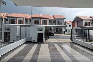 Double Storey (Intermediate) Type T2 - Artoca Dena