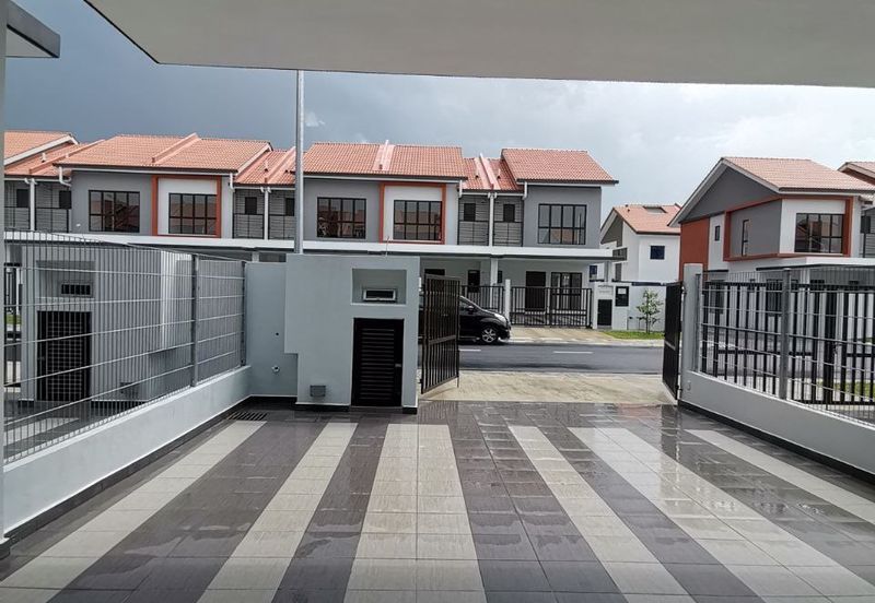 Double Storey (Intermediate) Type T2 - Artoca Dena