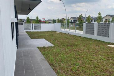 Elmina Green One @ City of Elmina