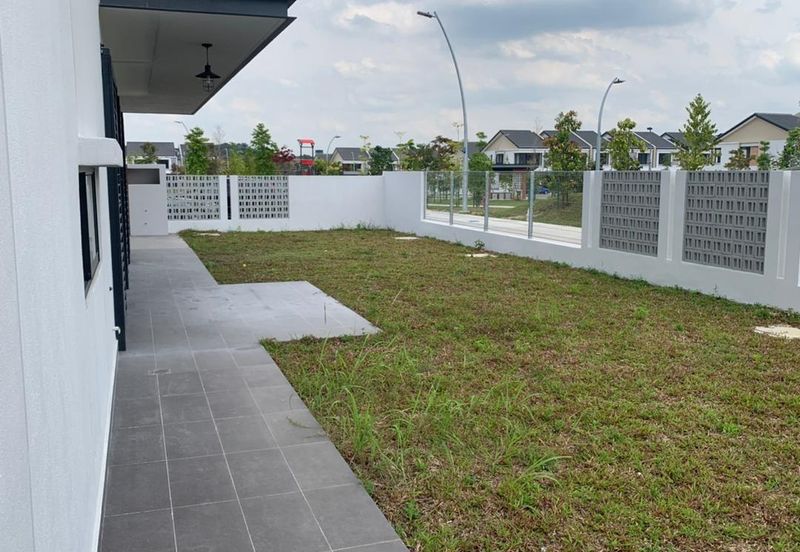 Elmina Green One @ City of Elmina