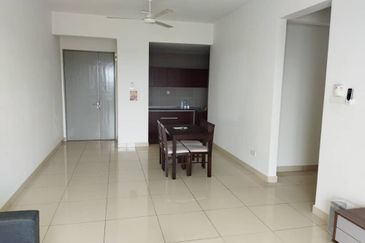 7 Tree Seven Residence