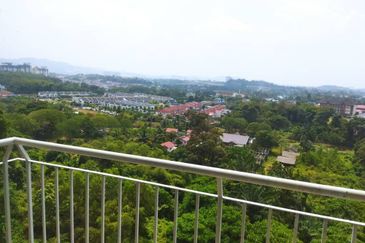 7 Tree Seven Residence