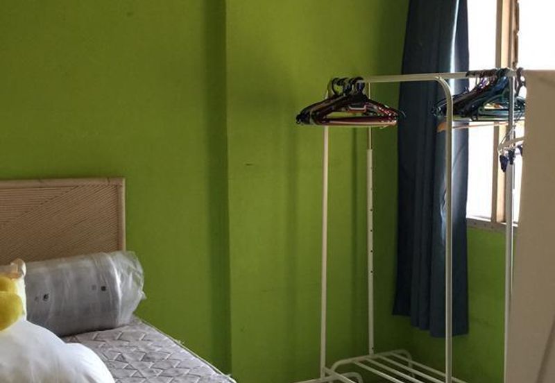 Mutiara Idaman, Jelutong