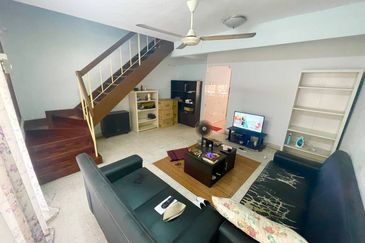 DOUBLE STOREY HOUSE, SS 19 SUBANG JAYA, SELANGOR