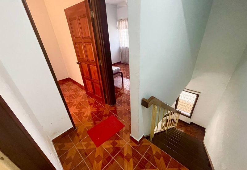 DOUBLE STOREY HOUSE, SS 19 SUBANG JAYA, SELANGOR