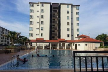 Pelangi Seri Alam Apartment