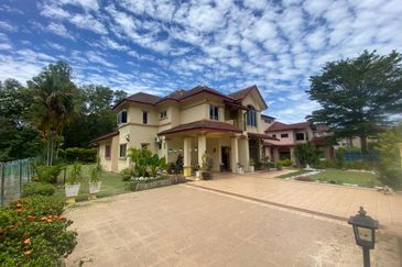 Bungalow at Kenanga Garden Sungai Buloh Country Resort