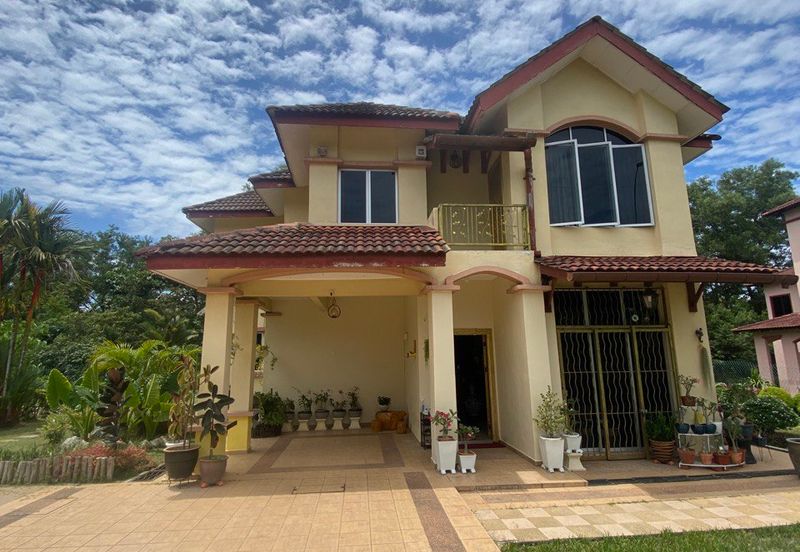 Bungalow at Kenanga Garden Sungai Buloh Country Resort