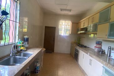 Bungalow at Kenanga Garden Sungai Buloh Country Resort