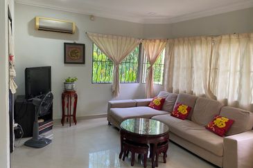 Bungalow at Kenanga Garden Sungai Buloh Country Resort