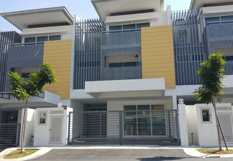Taman Nadayu 92 Kajang 2 3Storey Superlink House