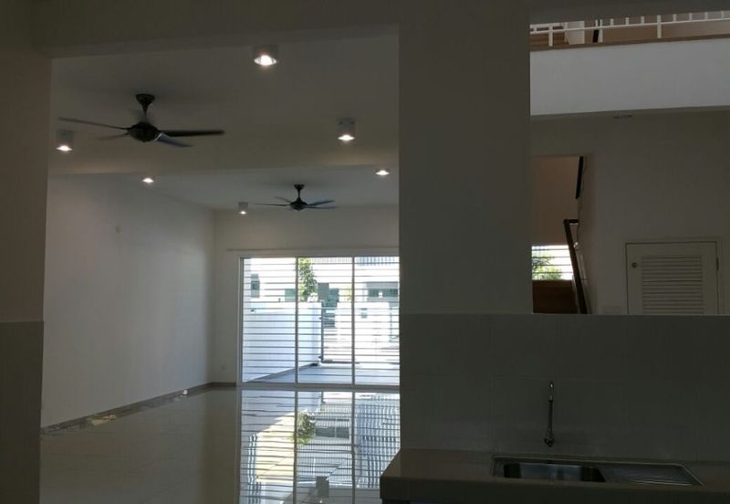 Taman Nadayu 92 Kajang 2 3Storey Superlink House