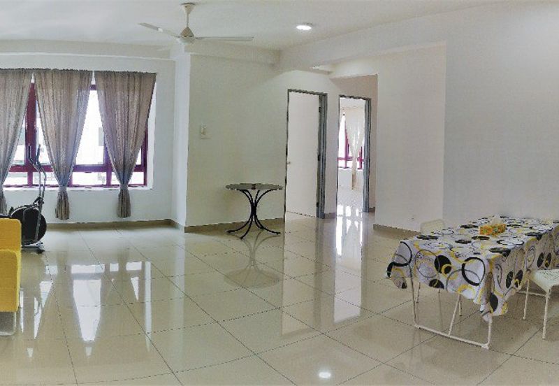 Corner unit Excellent view Rafflesia Condominium Sentul