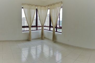 Corner unit Excellent view Rafflesia Condominium Sentul
