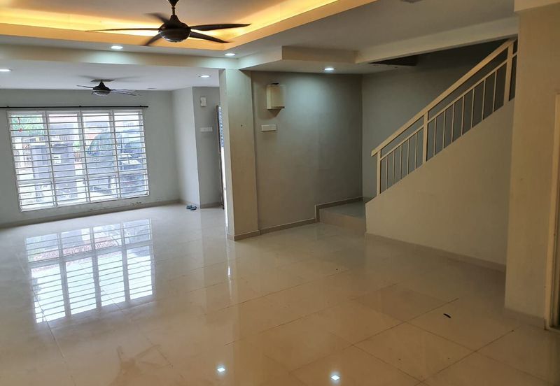 Double Storey Terrace Bandar Saujana Putra SP4