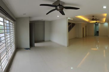 Double Storey Terrace Bandar Saujana Putra SP4
