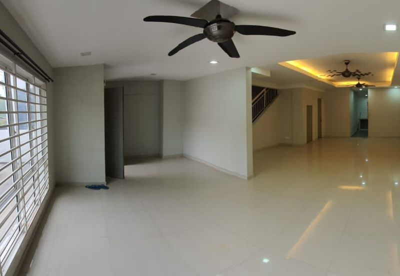 Double Storey Terrace Bandar Saujana Putra SP4