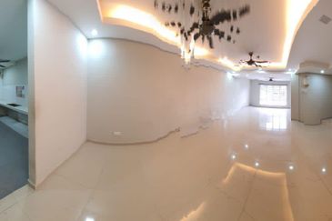 Double Storey Terrace Bandar Saujana Putra SP4