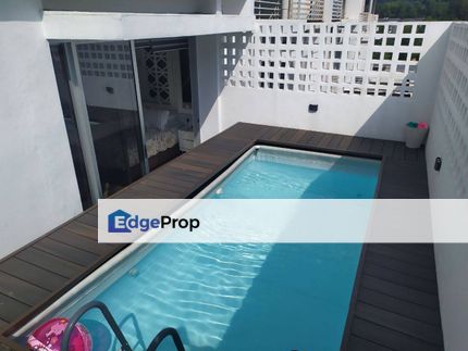 with PRIVATE SWIMMING POOL 3 Storey Link House Alam Suria Shah Alam, Selangor, Bandar Puncak Alam