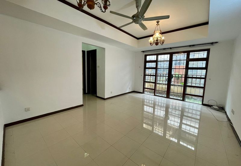 Double Storey Superlink Jalan Adang, Seksyen U8 Bukit Jelutong