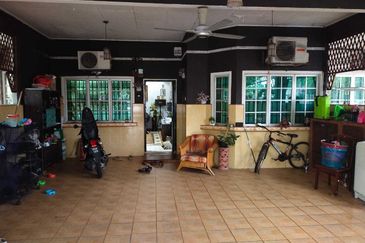 Renovated 1 Storey Terrace House, Bandar Bukit Raja