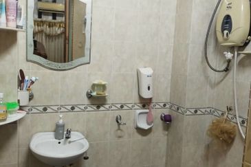 Renovated 1 Storey Terrace House, Bandar Bukit Raja