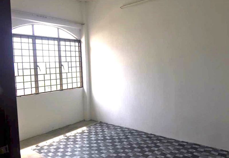 Apartment Kampung Tunku